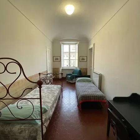 Fronte Piazza -ivrea- * איבראה