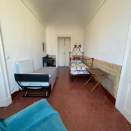 Fronte Piazza -ivrea- דירה *